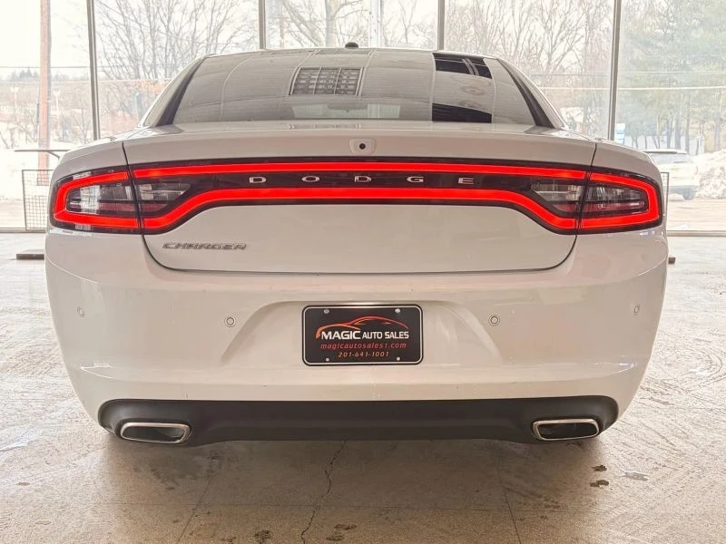 2022 Dodge Charger 7th Gen - Image 8 of 12