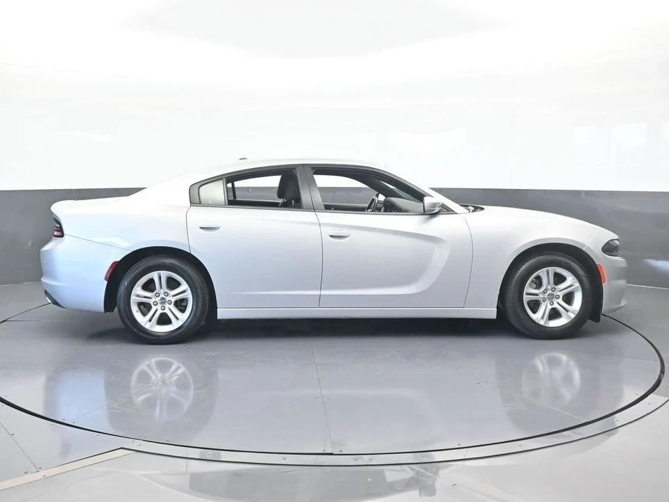 2022 Dodge Charger 8th Gen - Image 7 of 12