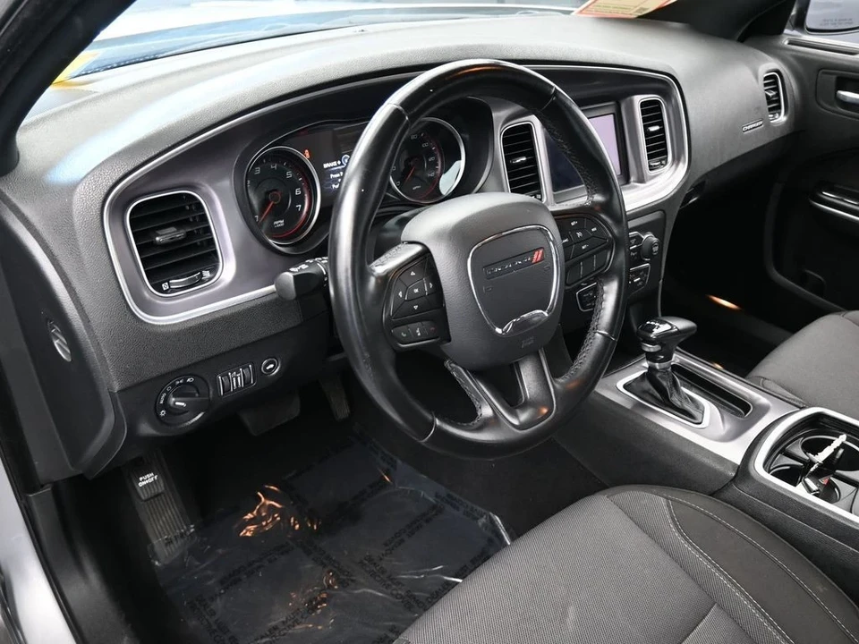 2022 Dodge Charger 8th Gen - Image 10 of 12