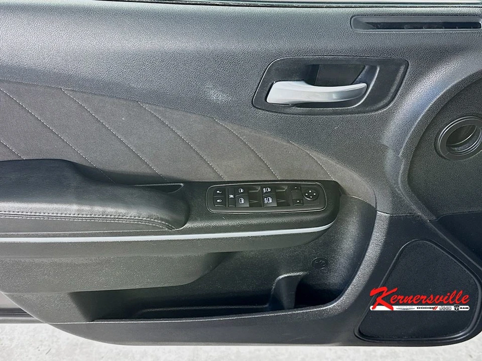 2022 Dodge Charger 7th Gen - Image 23 of 24