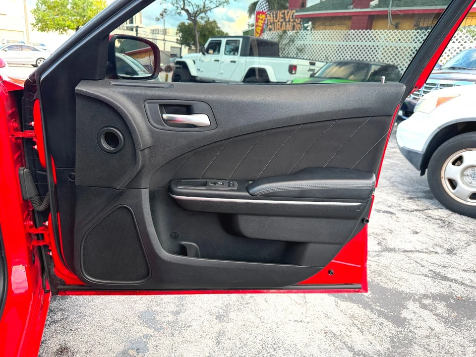 2022 Dodge Charger 7th Gen - Image 29 of 31