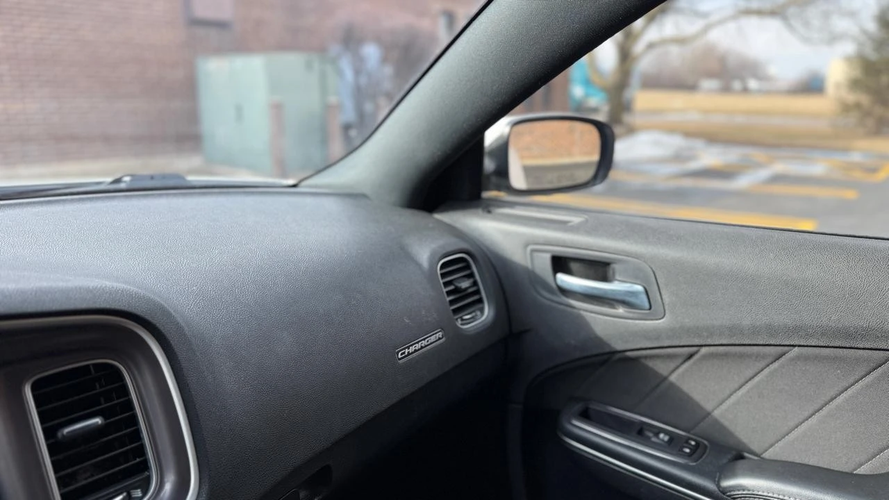 2022 Dodge Charger 7th Gen - Image 18 of 21