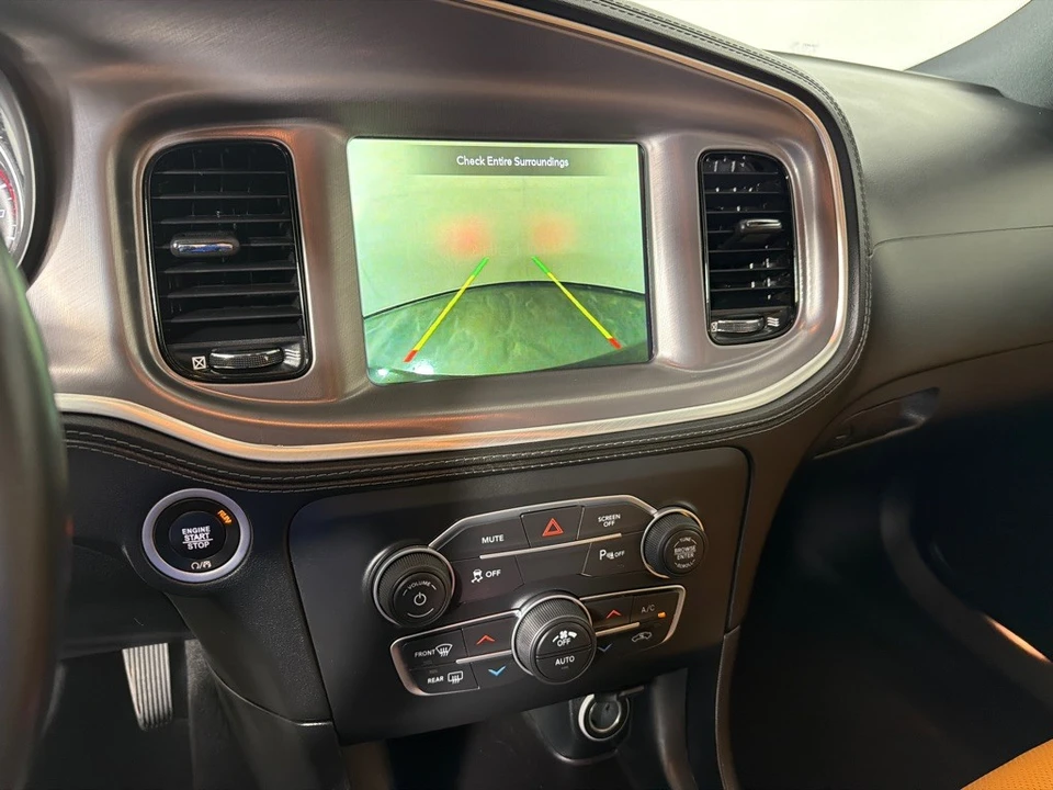 2022 Dodge Charger 7th Gen - Image 16 of 25