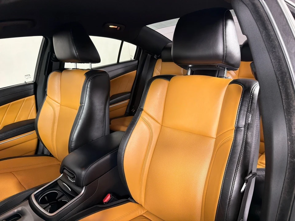2022 Dodge Charger 7th Gen - Image 13 of 25