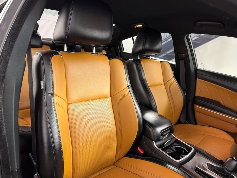 2022 Dodge Charger 7th Gen - Image 23 of 25