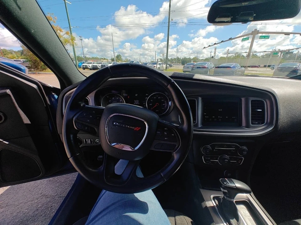 2022 Dodge Charger 7th Gen - Image 17 of 21