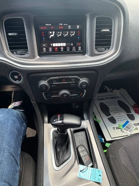 2022 Dodge Charger 7th Gen - Image 9 of 10