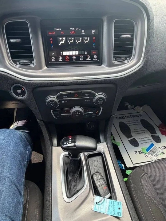 2022 Dodge Charger 7th Gen - Image 8 of 10