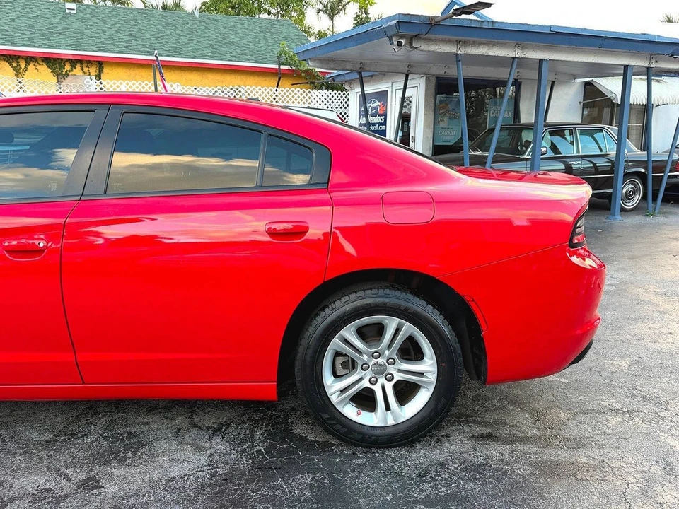 2022 Dodge Charger 7th Gen - Image 17 of 31