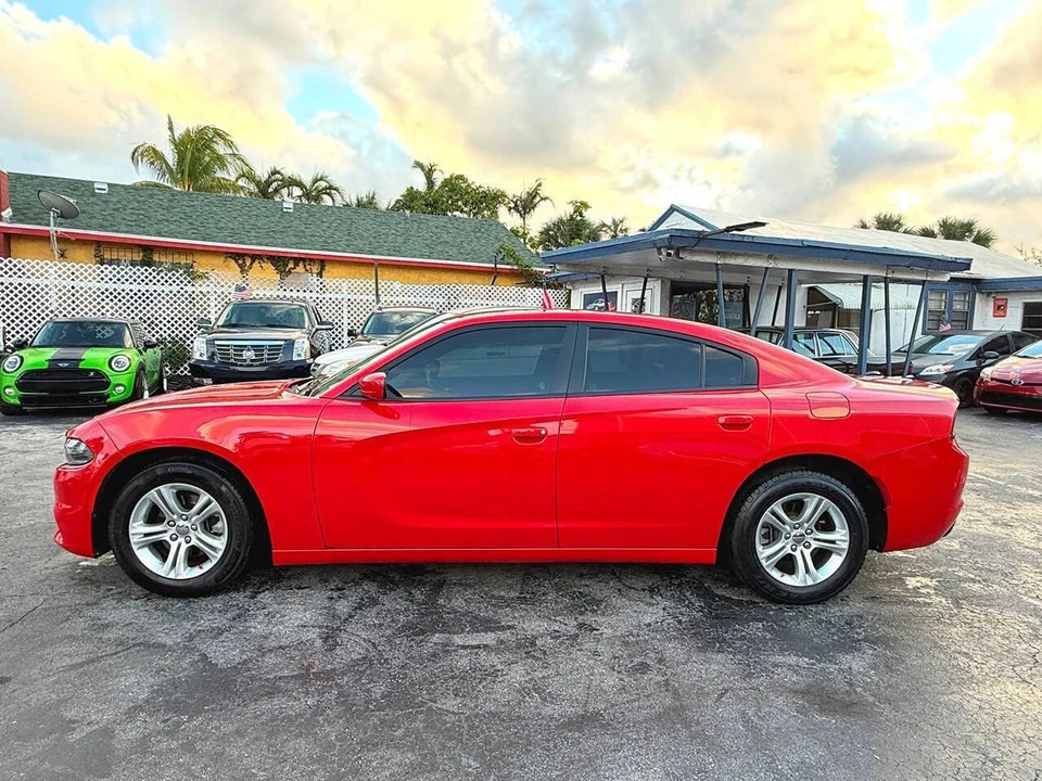 2022 Dodge Charger 7th Gen - Image 9 of 31