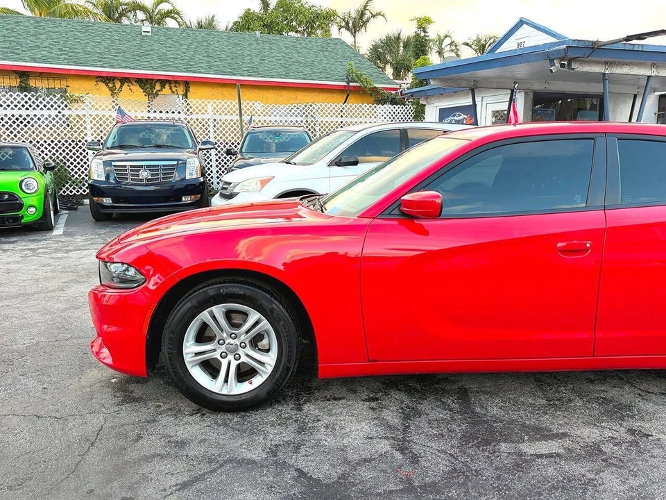 2022 Dodge Charger 7th Gen - Image 16 of 31