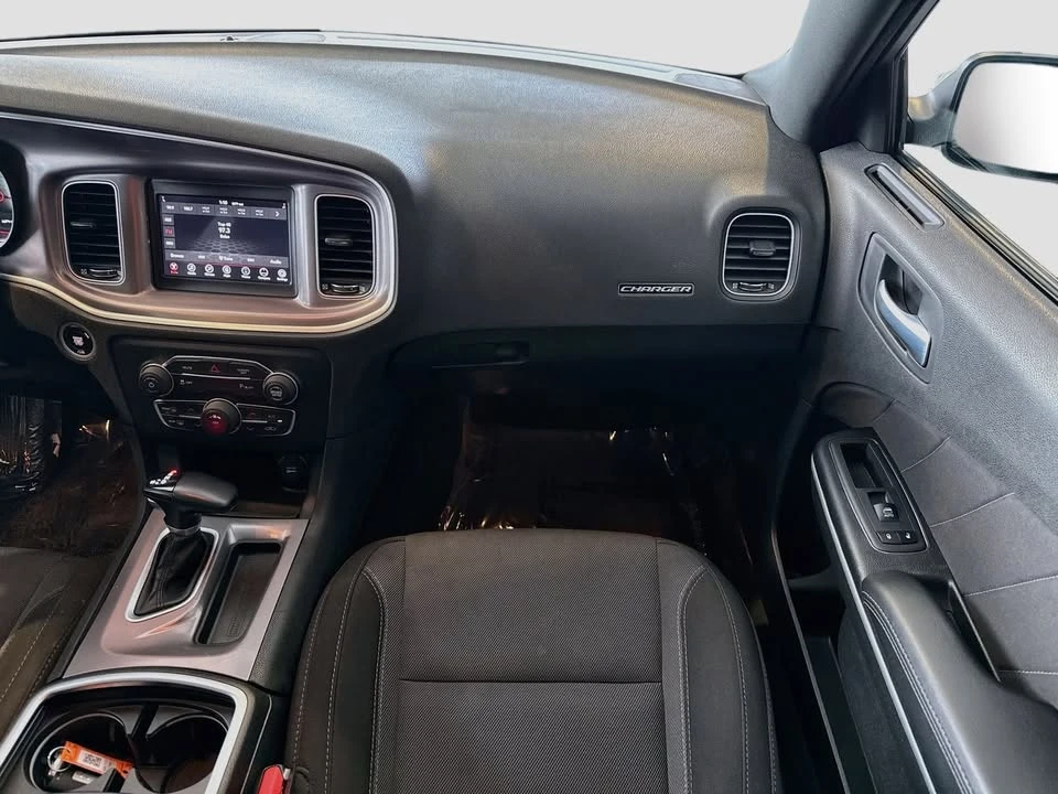 2022 Dodge Charger 7th Gen - Image 17 of 20
