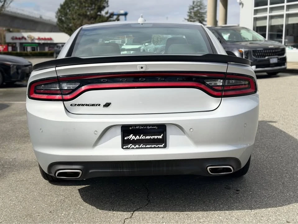 2022 Dodge Charger - Image 5 of 12