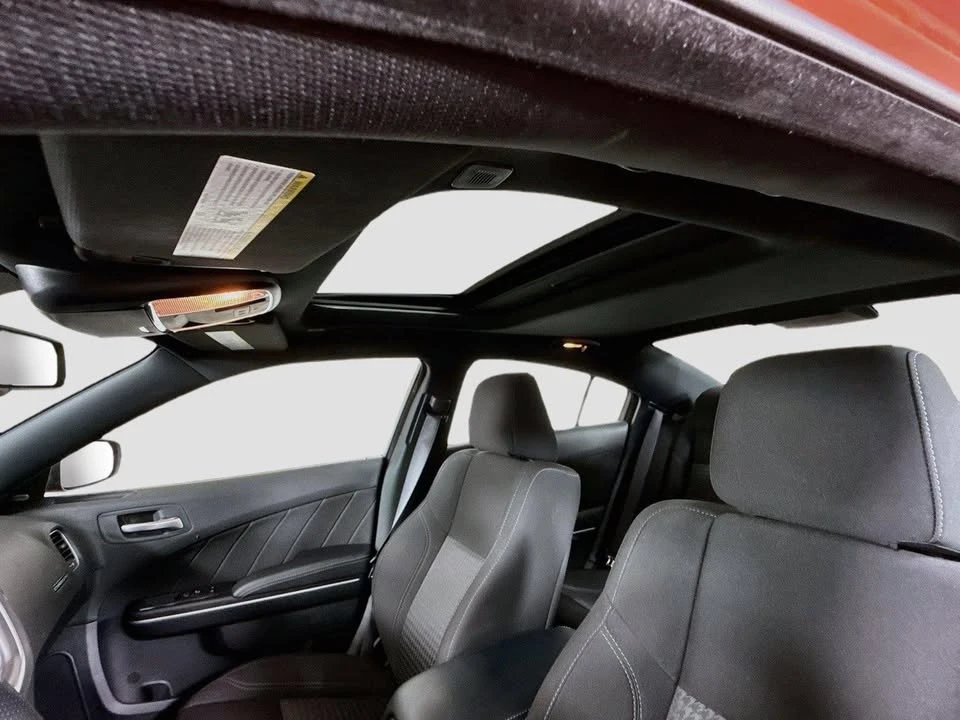 2022 Dodge Charger 7th Gen - Image 16 of 20