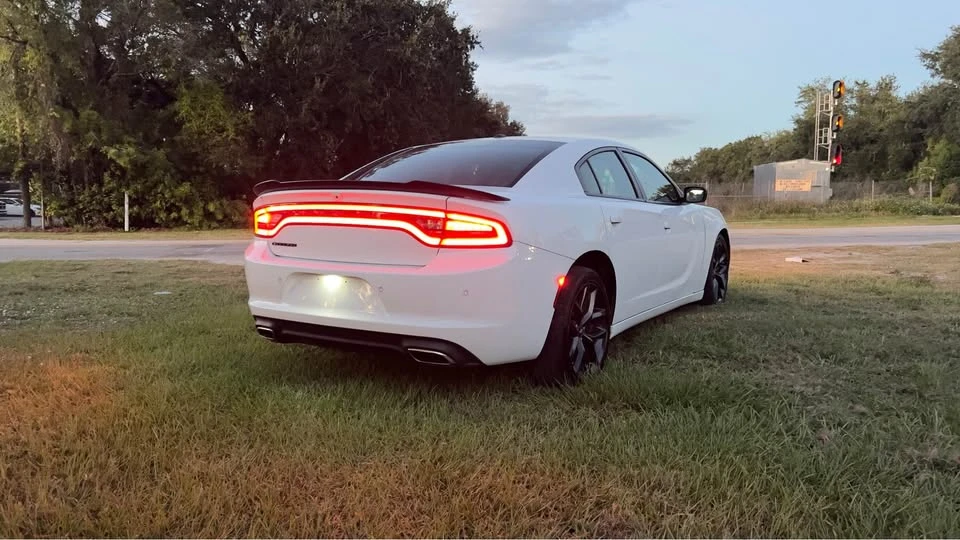 2022 Dodge Charger 7th Gen - Image 8 of 10