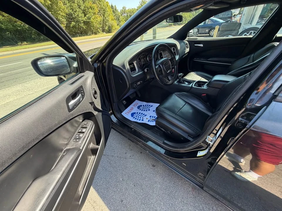 2022 Dodge Charger 7th Gen - Image 9 of 19