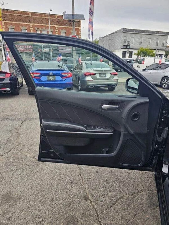 2022 Dodge Charger 7th Gen - Image 9 of 20