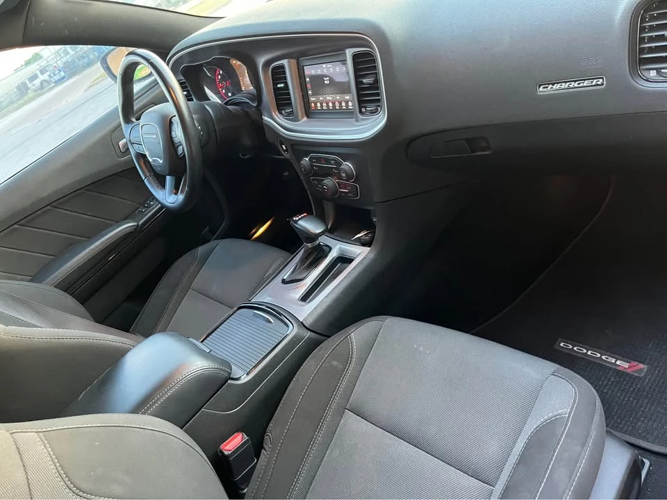 2022 Dodge Charger 7th Gen - Image 9 of 12