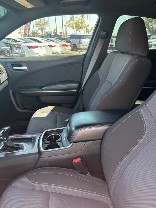 2022 Dodge Charger 7th Gen - Image 6 of 9