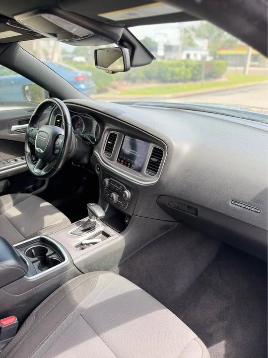 2022 Dodge Charger 7th Gen - Image 13 of 17