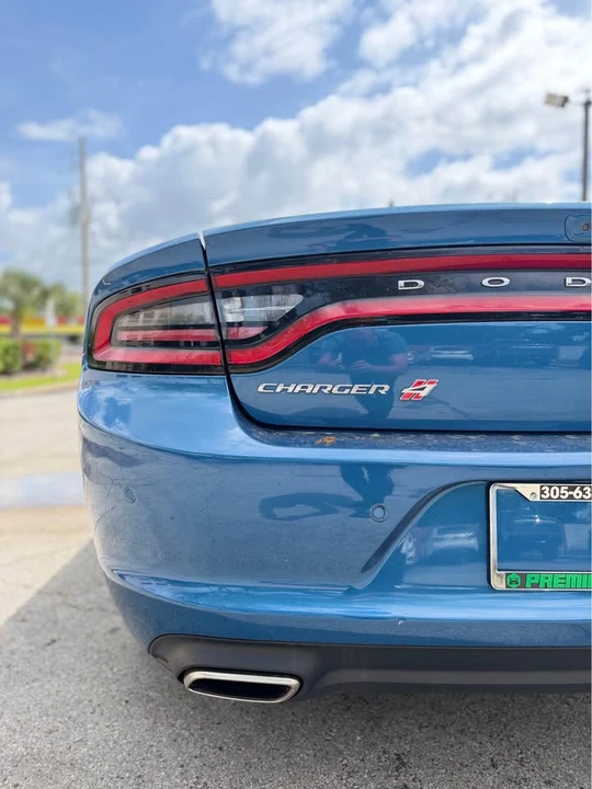 2022 Dodge Charger 7th Gen - Image 9 of 17