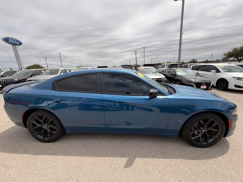 2022 Dodge Charger 7th Gen - Image 5 of 8