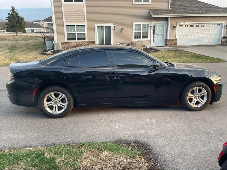 2022 Dodge Charger - Image 9 of 10