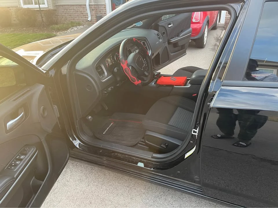 2022 Dodge Charger - Image 8 of 10