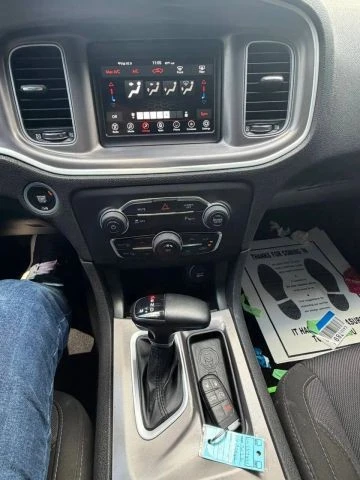 2022 Dodge Charger 7th Gen - Image 28 of 31