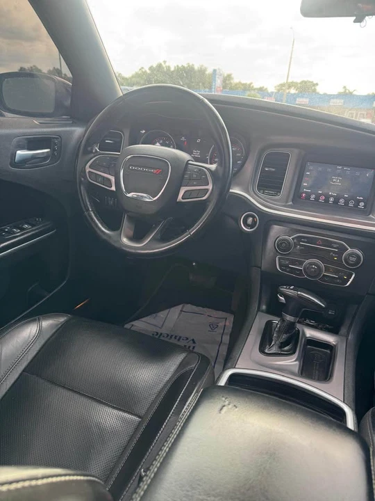 2022 Dodge Charger 7th Gen - Image 15 of 20