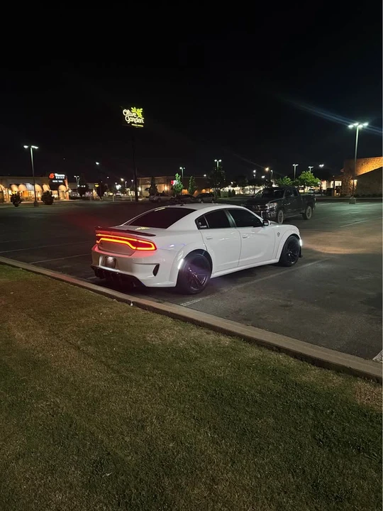 2022 Dodge Charger 7th Gen - Image 7 of 16