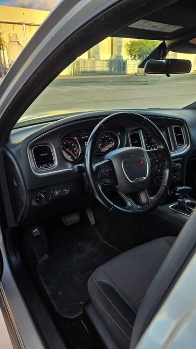 2022 Dodge Charger 7th Gen - Image 15 of 17