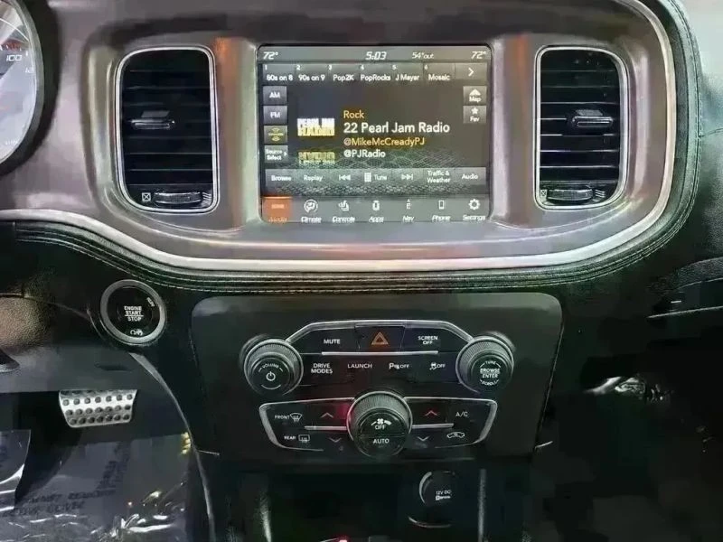 2022 Dodge Charger 8th Gen - Image 11 of 12