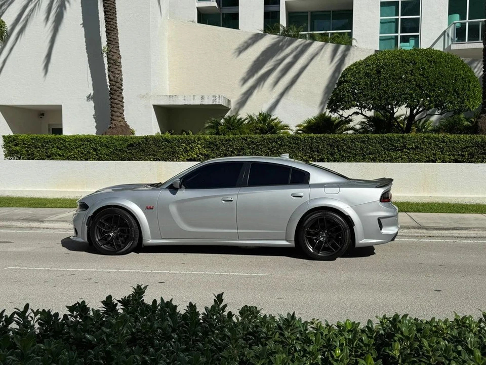 2022 Dodge Charger 8th Gen - Image 9 of 12