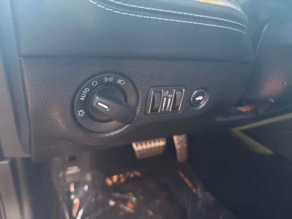 2022 Dodge Charger 7th Gen - Image 8 of 10