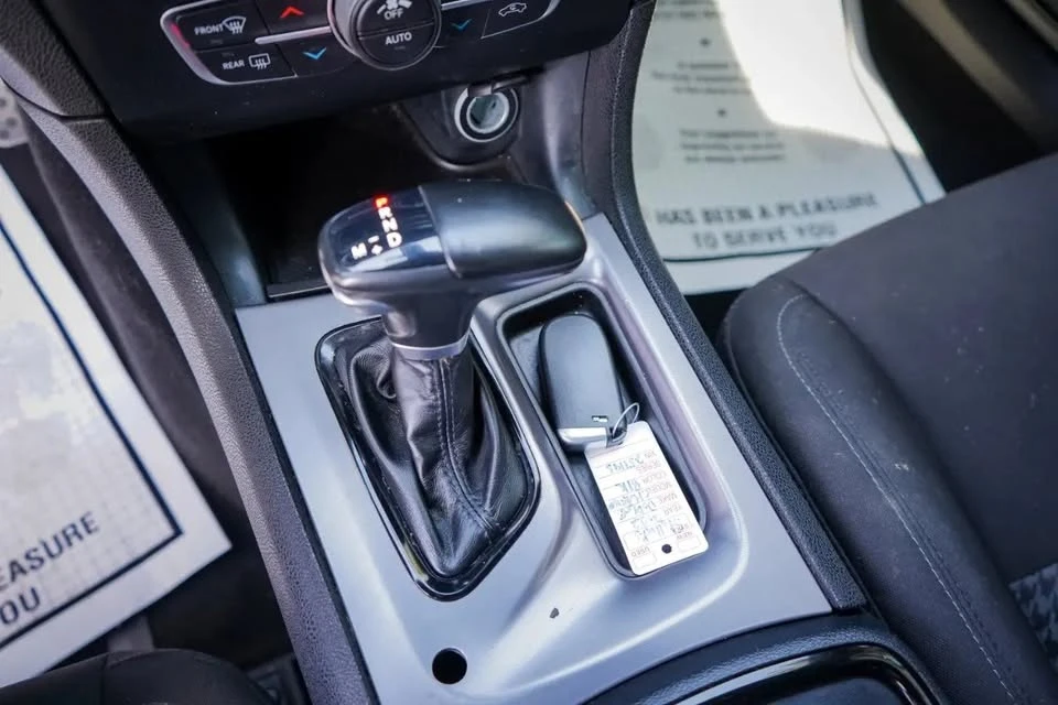 2022 Dodge Charger 7th Gen - Image 9 of 16