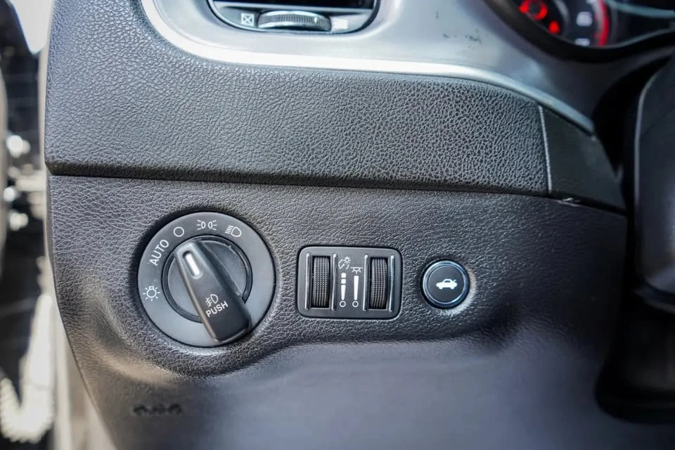 2022 Dodge Charger 7th Gen - Image 2 of 16