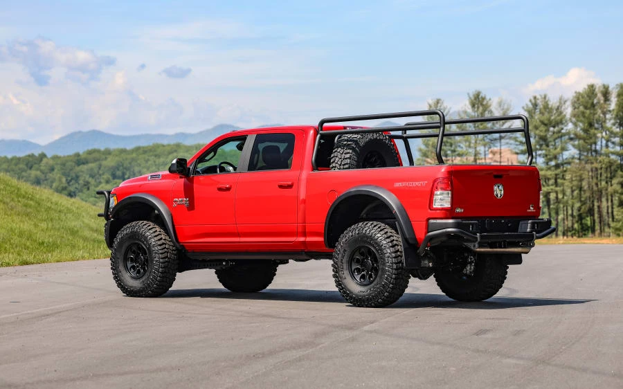 2022 Ram 2500 - Image 2 of 31