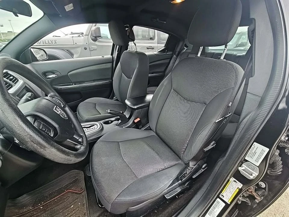 2022 Dodge Avenger - Image 5 of 8