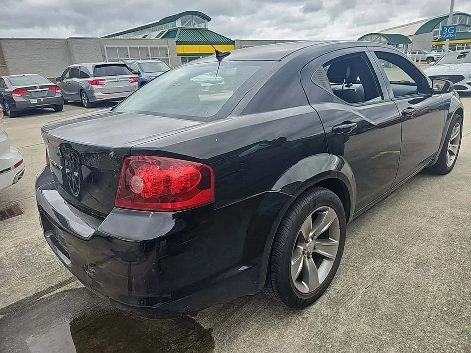 2022 Dodge Avenger - Image 2 of 8