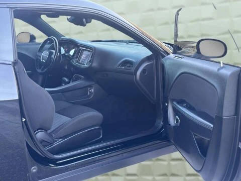 2022 Dodge Challenger 3rd Gen - Image 15 of 20
