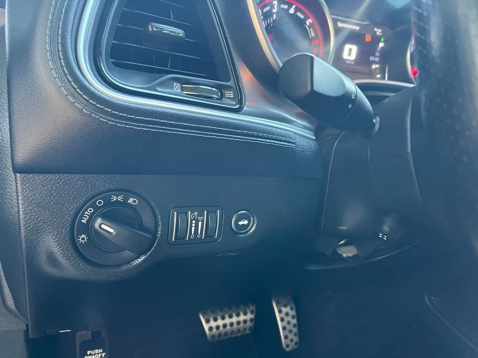 2022 Dodge Challenger 3rd Gen - Image 5 of 18