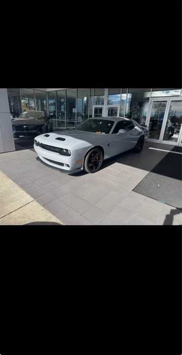 2022 Dodge Challenger SRT Hellcat 3rd Gen - Image 8 of 11