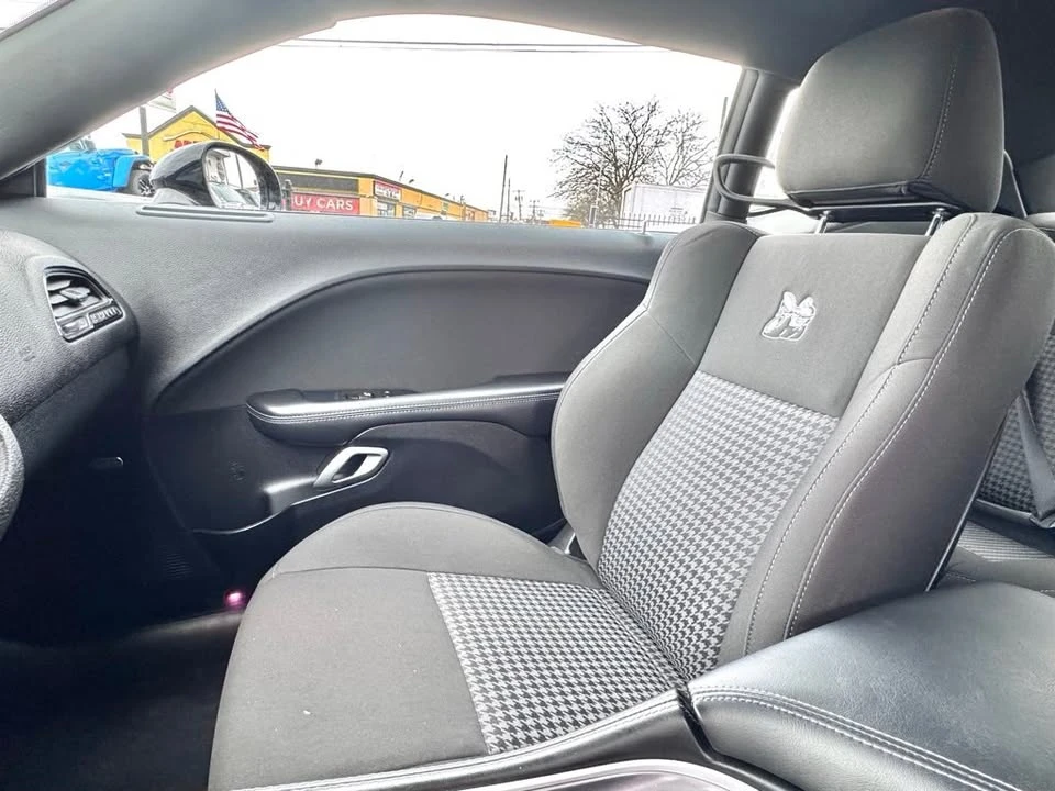 2022 Dodge Challenger 3rd Gen - Image 14 of 20