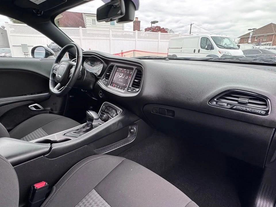 2022 Dodge Challenger 3rd Gen - Image 16 of 20