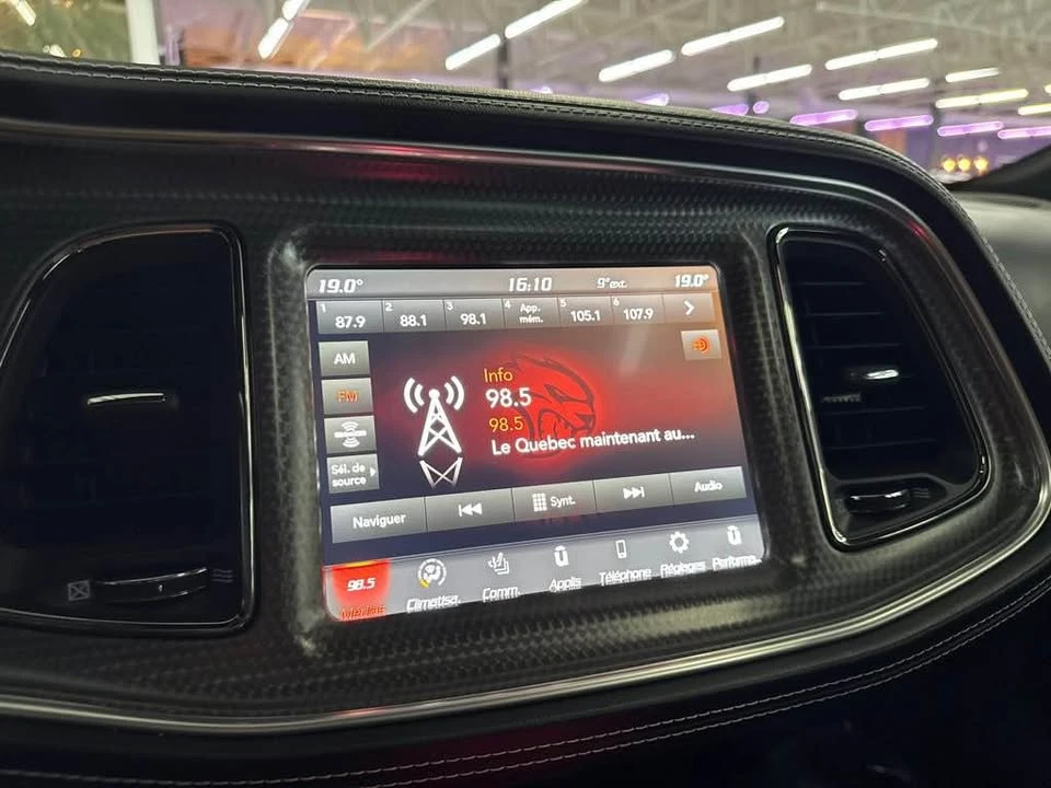 2022 Dodge Challenger 3rd Gen - Image 15 of 17