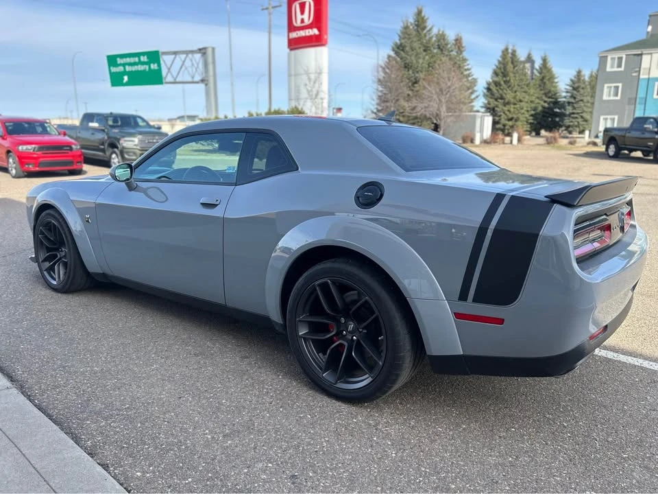 2022 Dodge Challenger SRT8 & 392 3rd Gen - Image 8 of 12