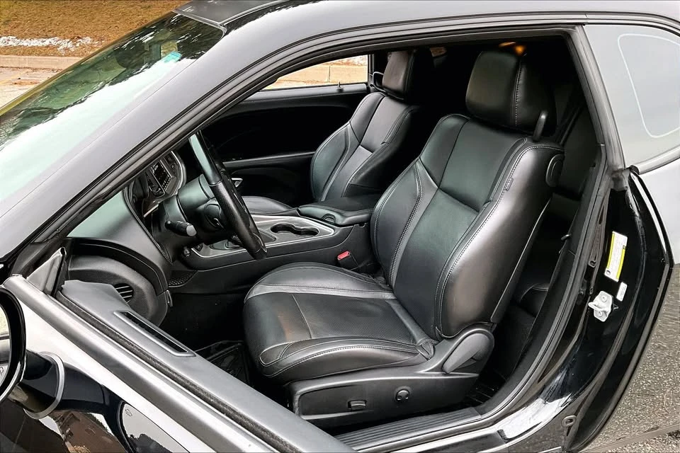 2022 Dodge Challenger 3rd Gen - Image 3 of 10