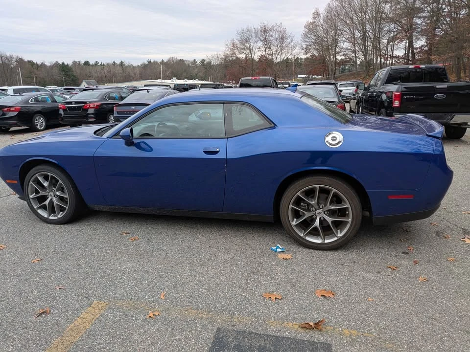 2022 Dodge Challenger 3rd Gen - Image 4 of 10