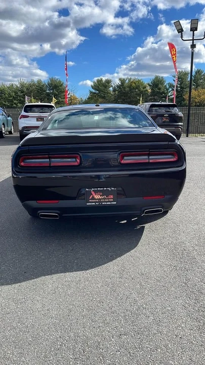 2022 Dodge Challenger 3rd Gen - Image 6 of 7